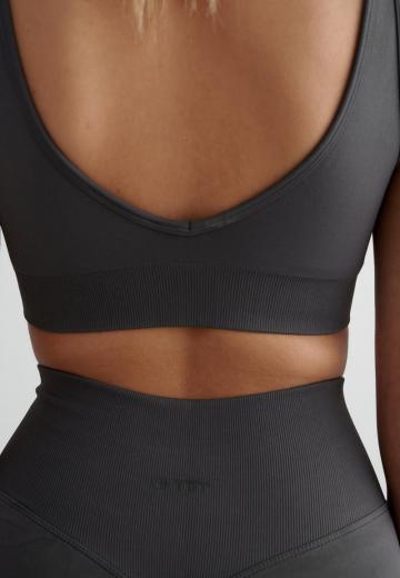 Спортивный бюстгальтер