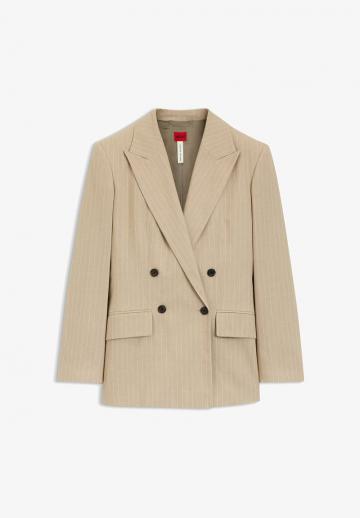 Короткое пальто