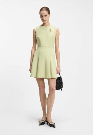 Платье футляр