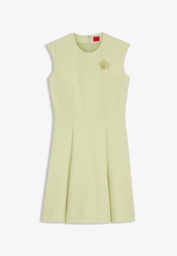 Платье футляр