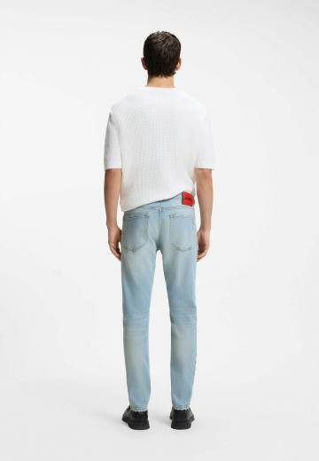 Узкие джинсы