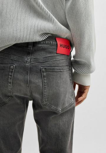 Узкие джинсы