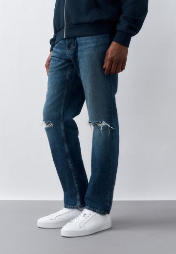 Прямые джинсы