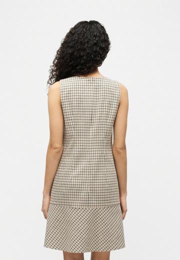 Короткое платье