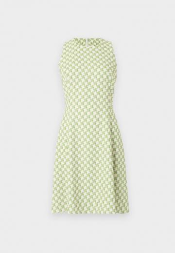 Короткое платье