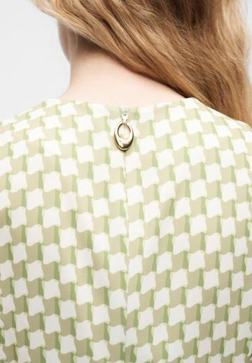 Короткое платье