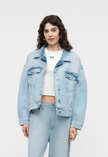 Джинсовая куртка