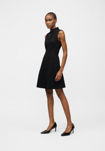 Короткое платье