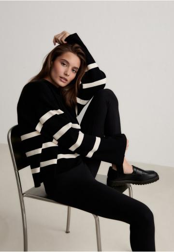 Спортивная толстовка