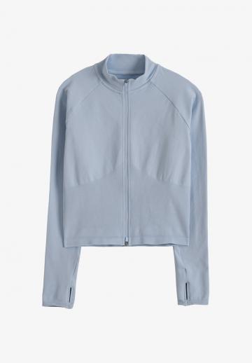 Спортивная куртка