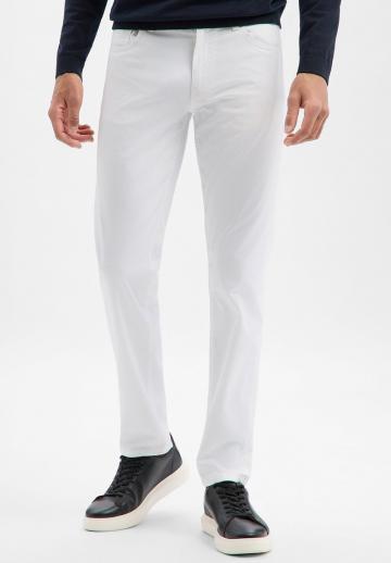 Узкие джинсы