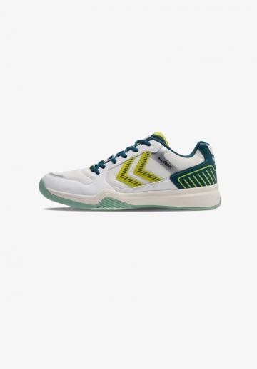 Теннисные кроссовки