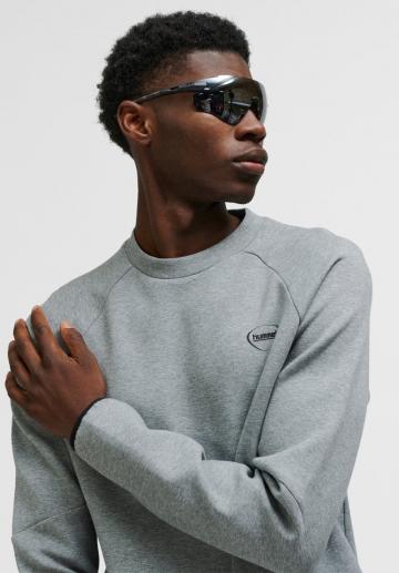 Спортивная кофта