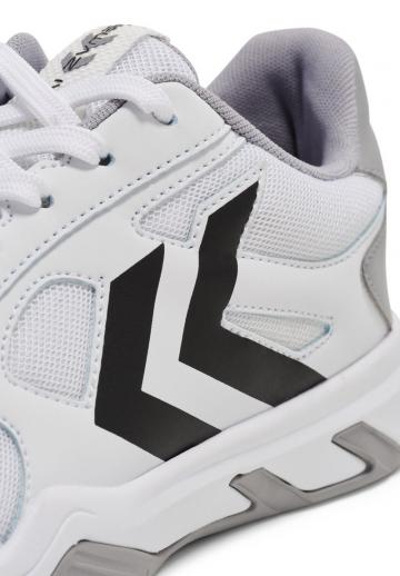 Кроссовки для зала