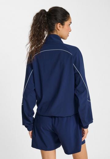 Спортивная куртка