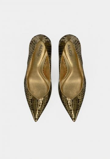 Туфли на высоком каблуке