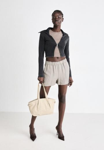 Туфли на высоком каблуке