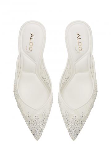 Туфли на высоком каблуке