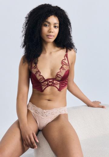 Бюстгальтер на косточках