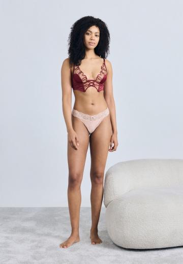 Бюстгальтер на косточках