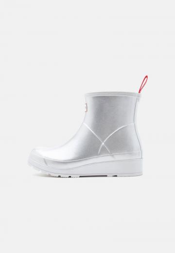 Резиновые сапоги