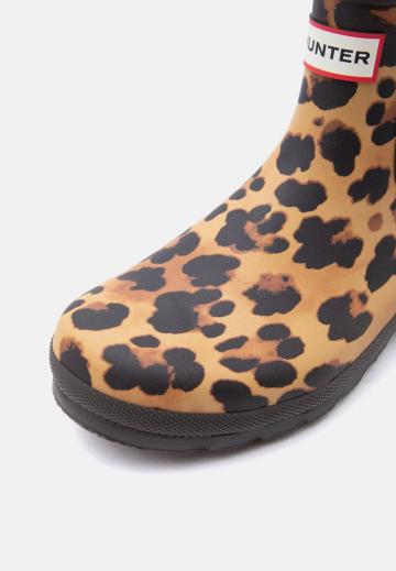 Резиновые сапоги