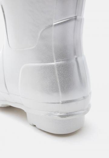 Резиновые сапоги