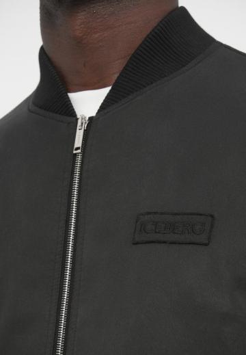 Куртка бомбер