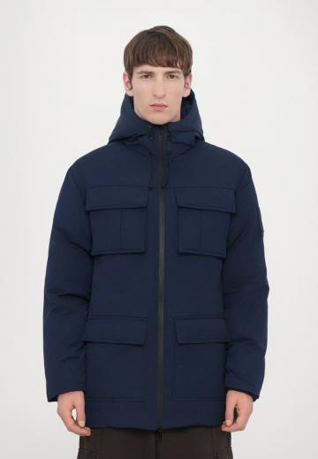 Зимняя куртка