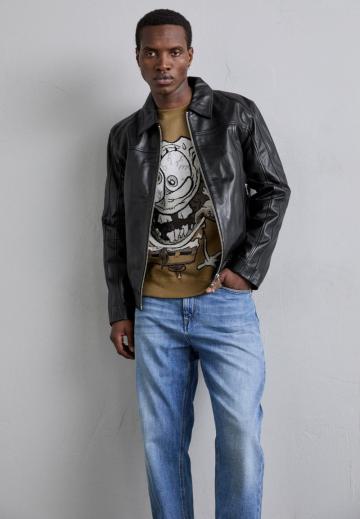 Прямые джинсы