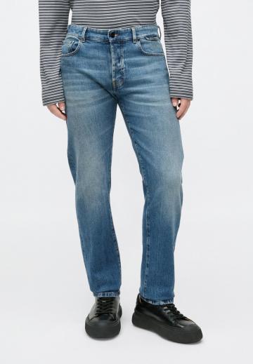 Прямые джинсы
