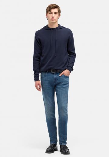 Узкие джинсы