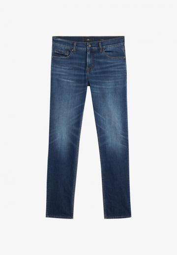 Узкие джинсы