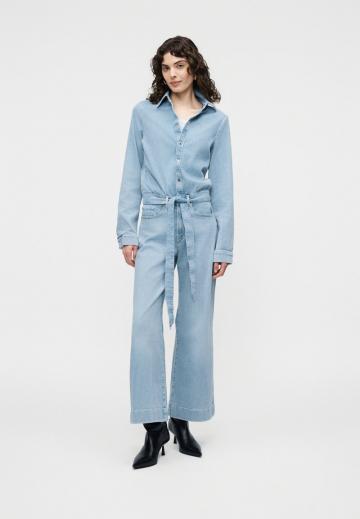 Джинсовый комбинезон