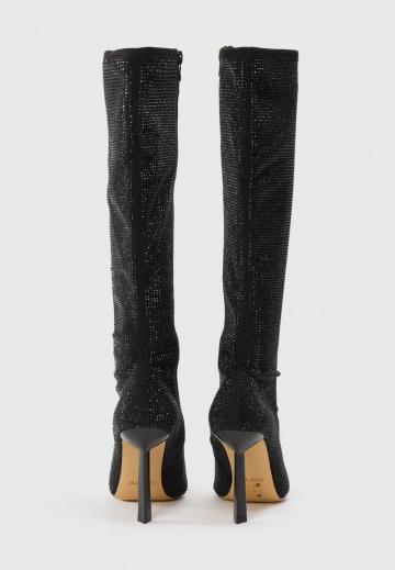 Высокие сапоги