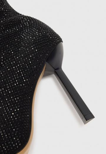 Высокие сапоги