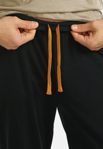 Спортивные штаны