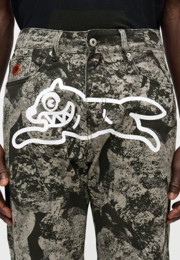 Прямые джинсы