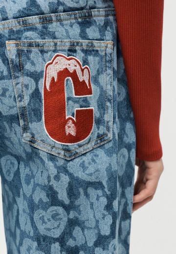 Прямые джинсы