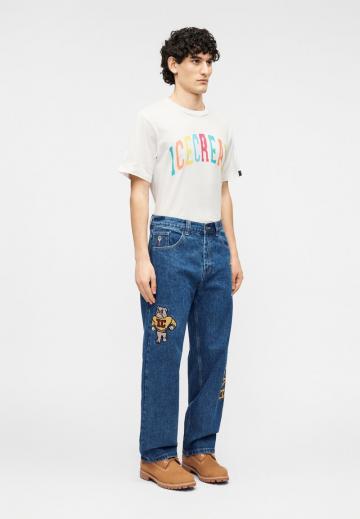 Прямые джинсы