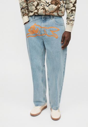 Прямые джинсы