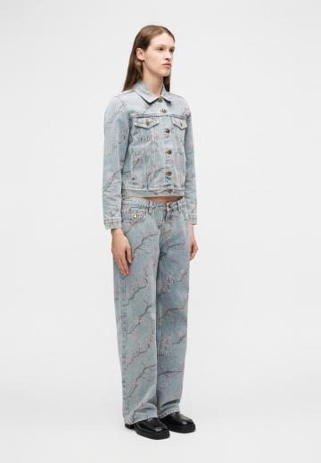 Джинсовая куртка
