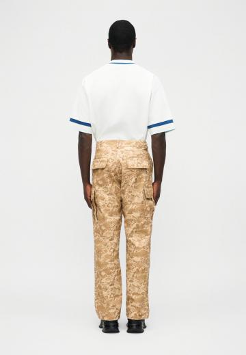 Брюки с накладными карманами