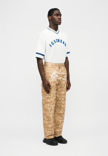 Брюки с накладными карманами