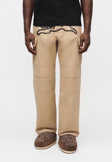 Брюки с накладными карманами