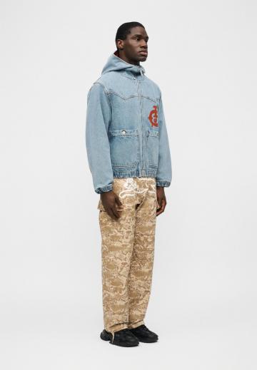 Джинсовая куртка