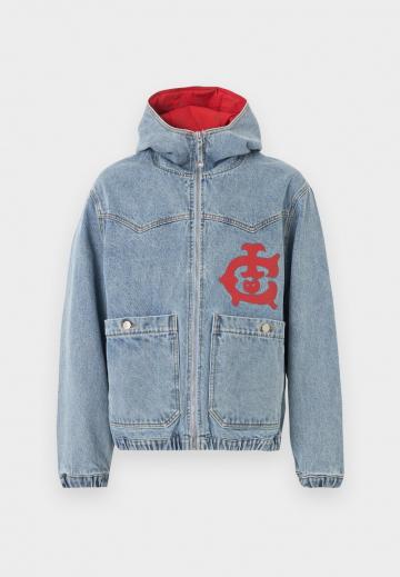 Джинсовая куртка