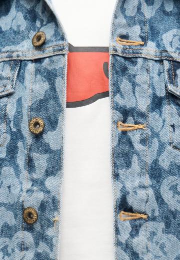 Джинсовая куртка