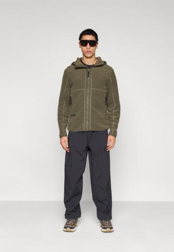 Флисовая куртка