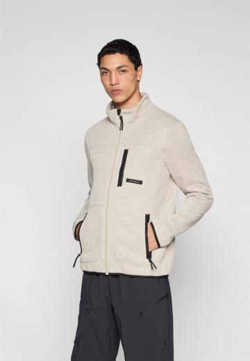 Флисовая куртка